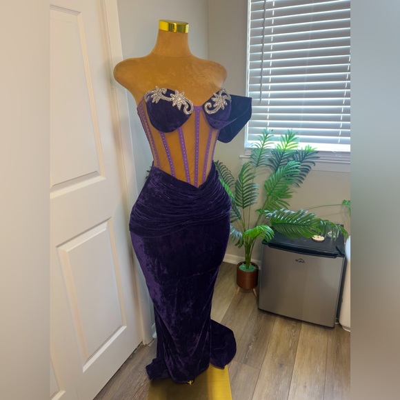 Purple prom dress with corset and silver stones and embellishments - Picture 2 of 5